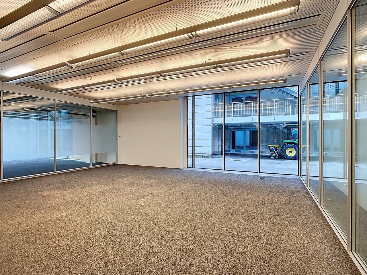 1450m² commercial