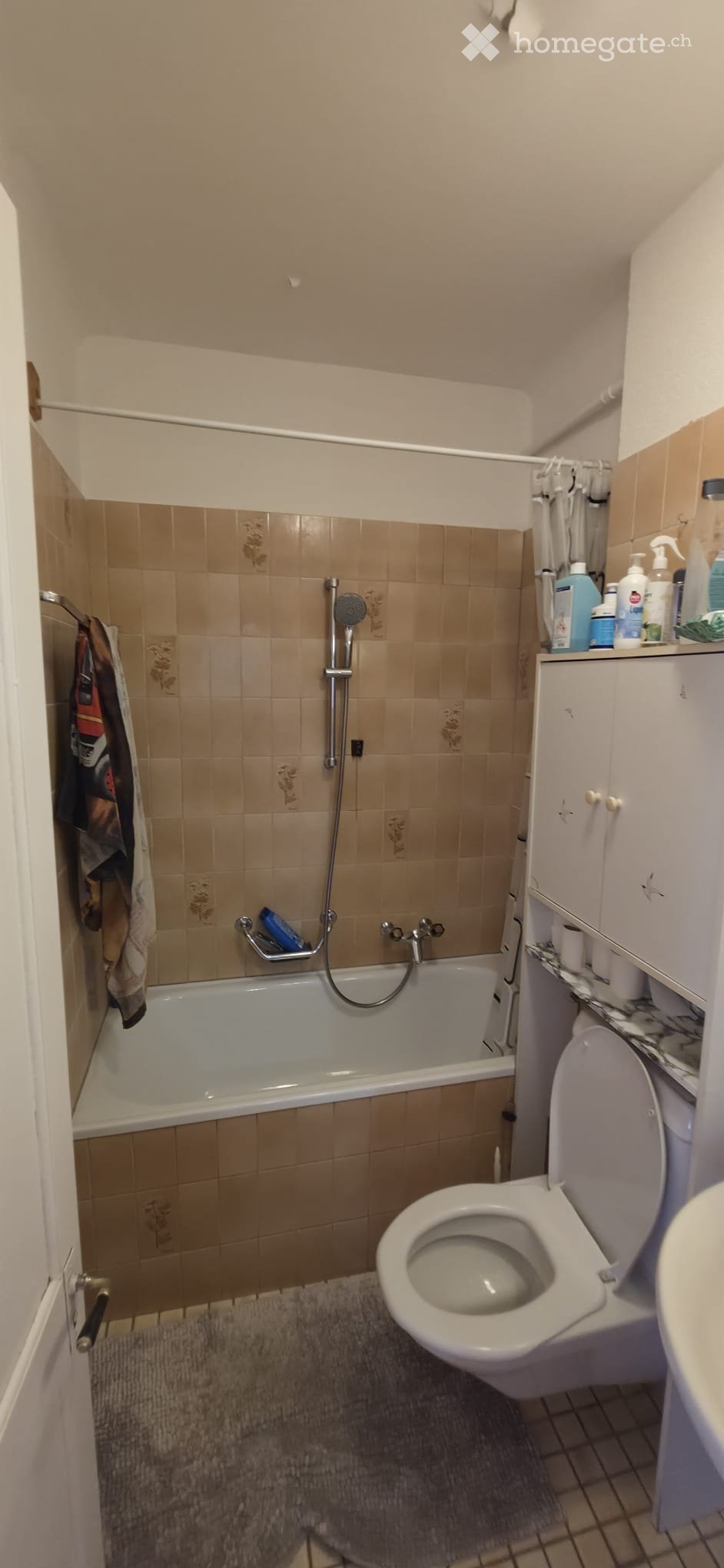 6 rooms apartment