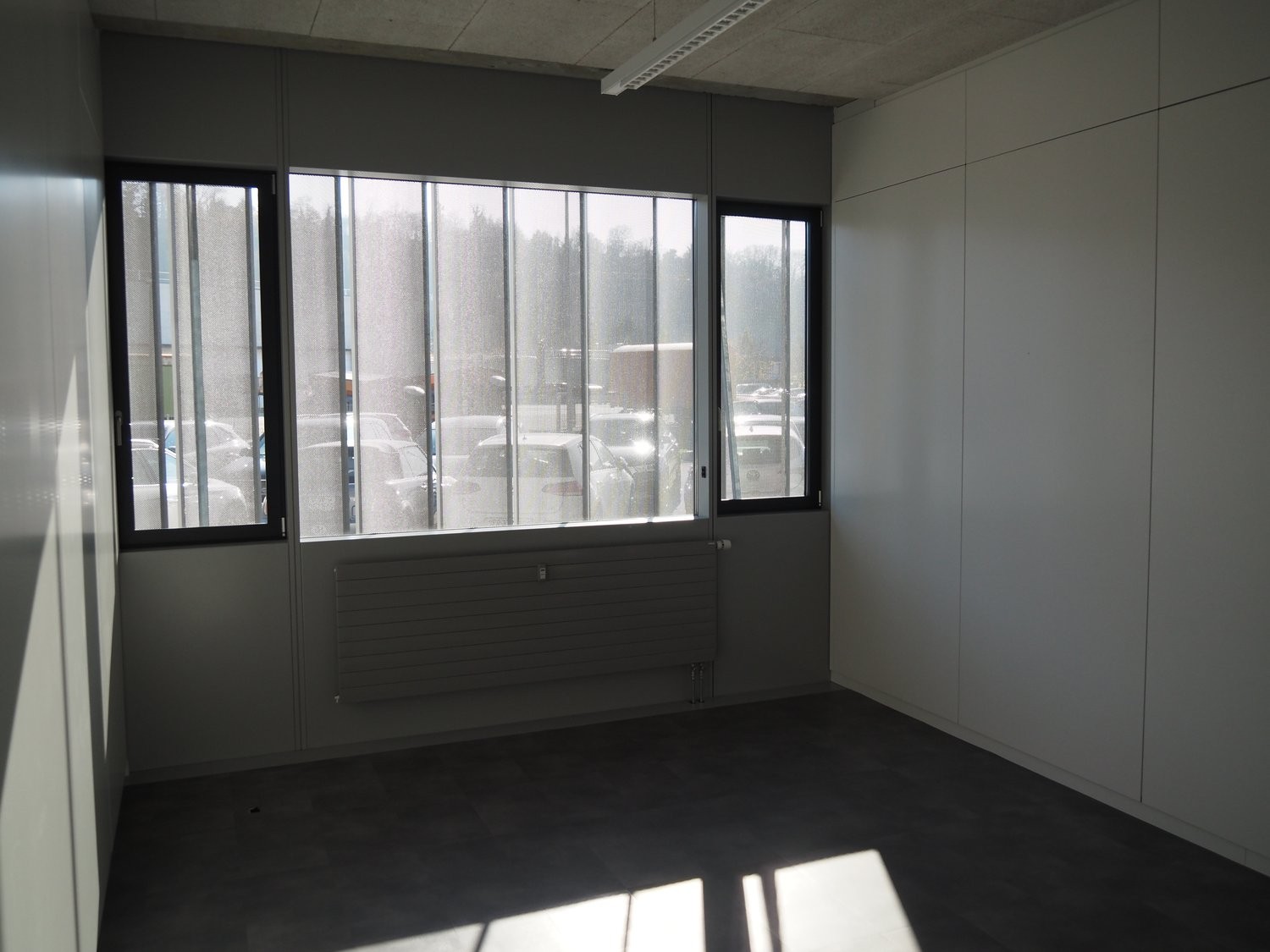 104m² office