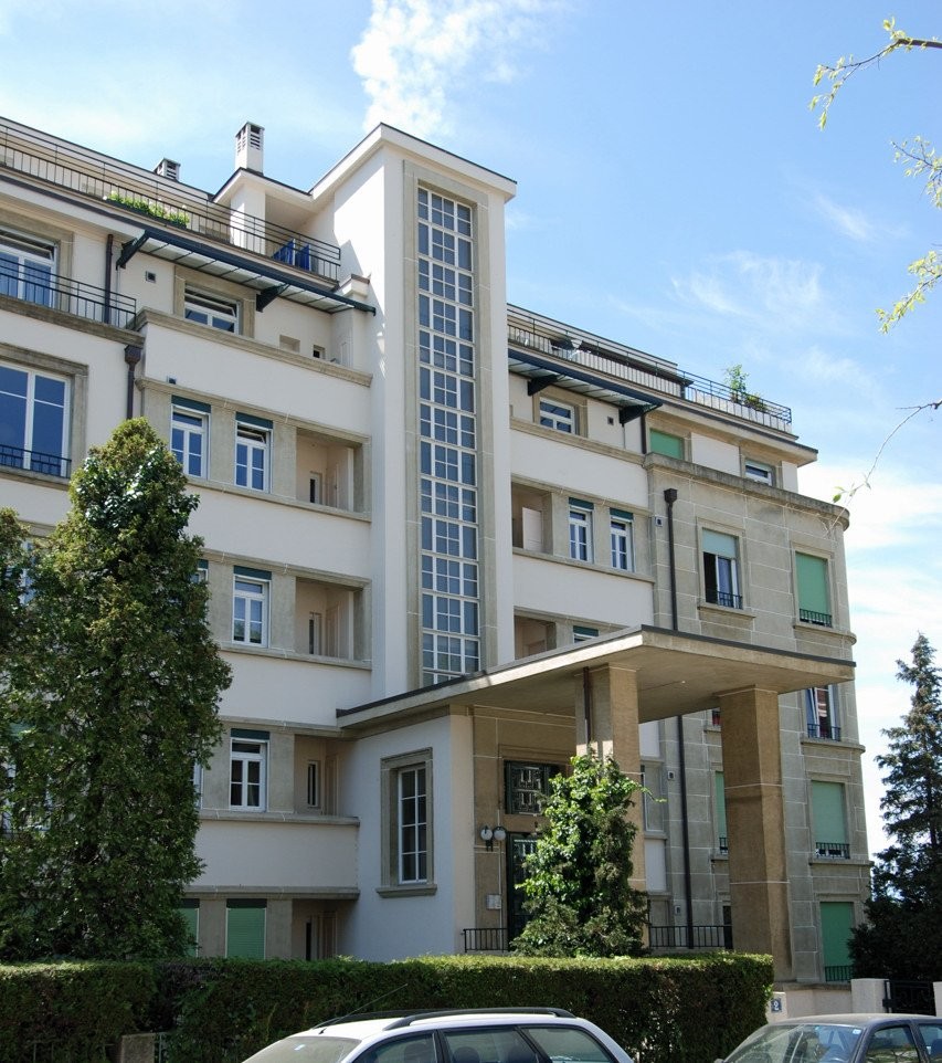 6 rooms apartment