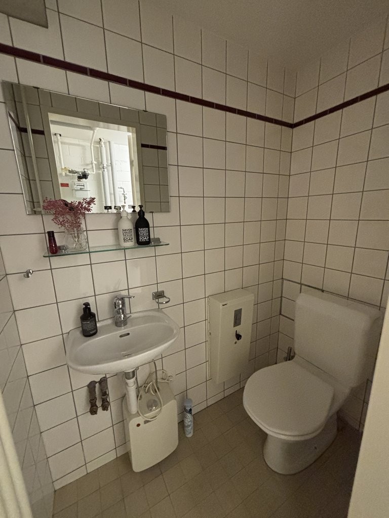 55m² commercial
