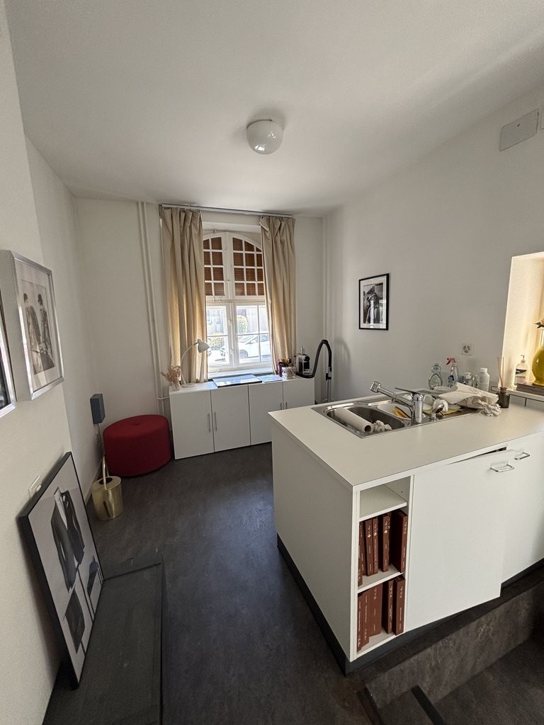 55m² commercial