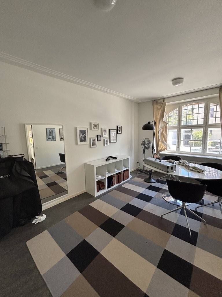 55m² commercial