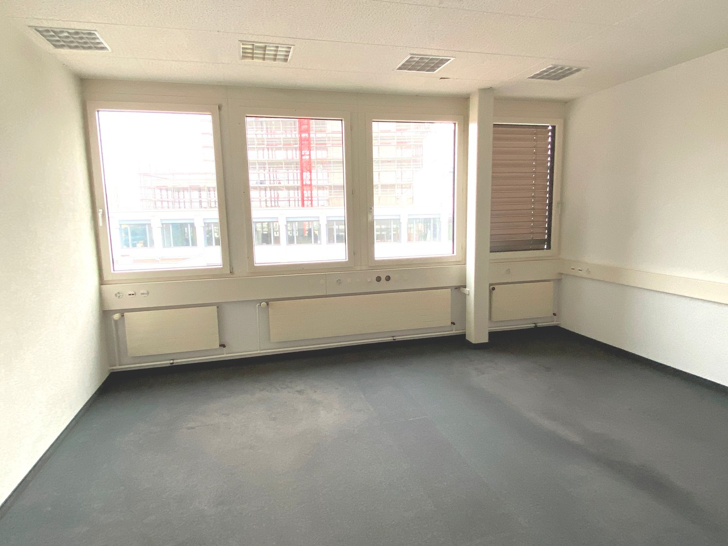 390m² industrial object