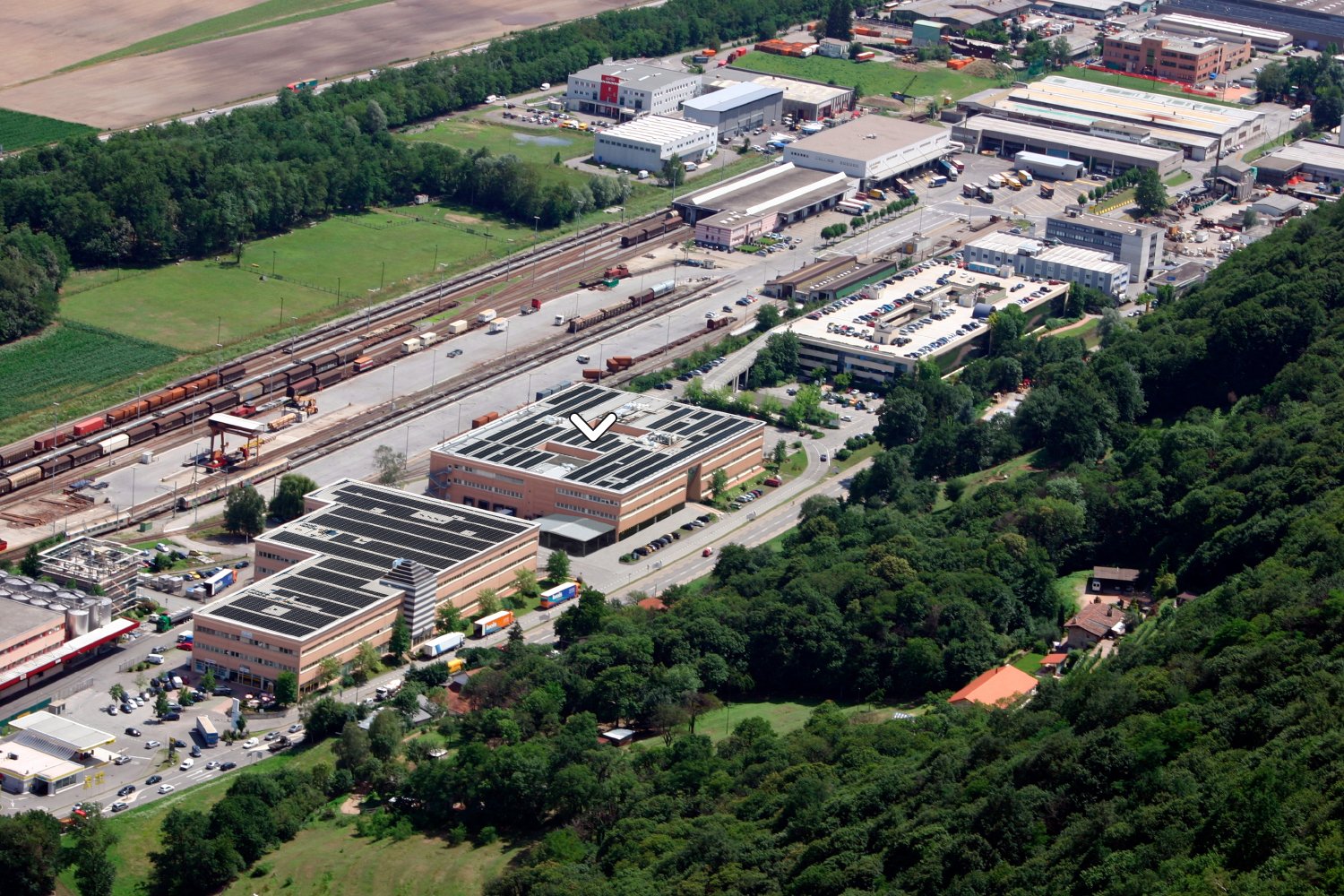 42m² industrial object
