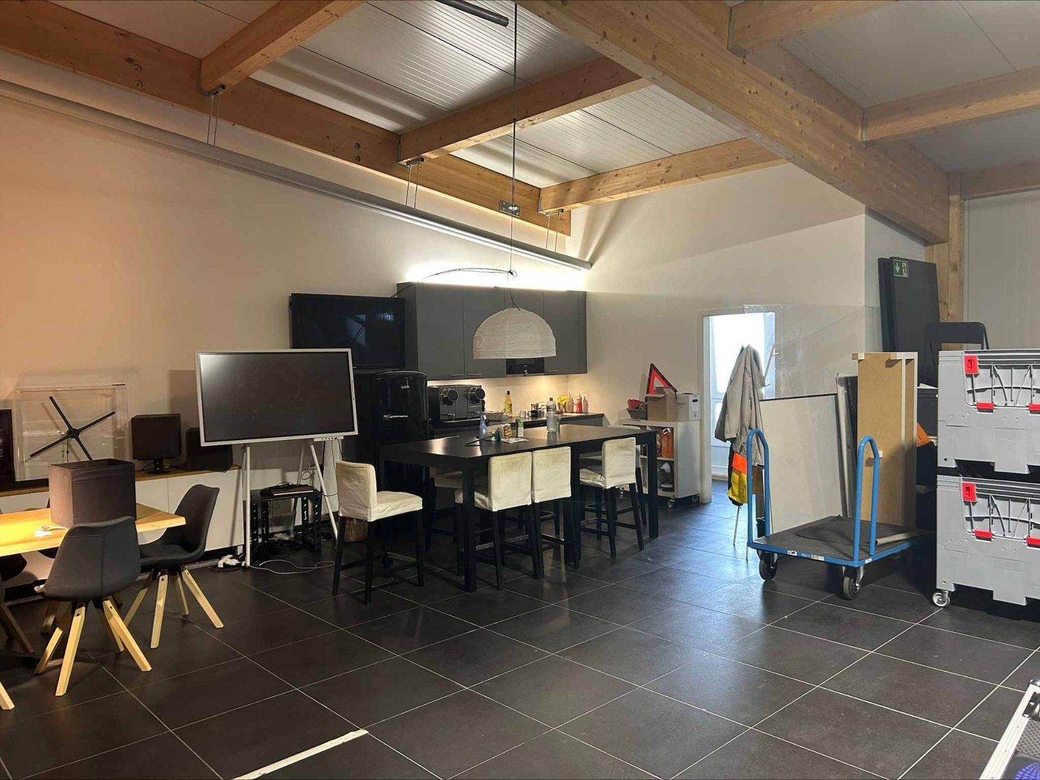 640m² commerciale