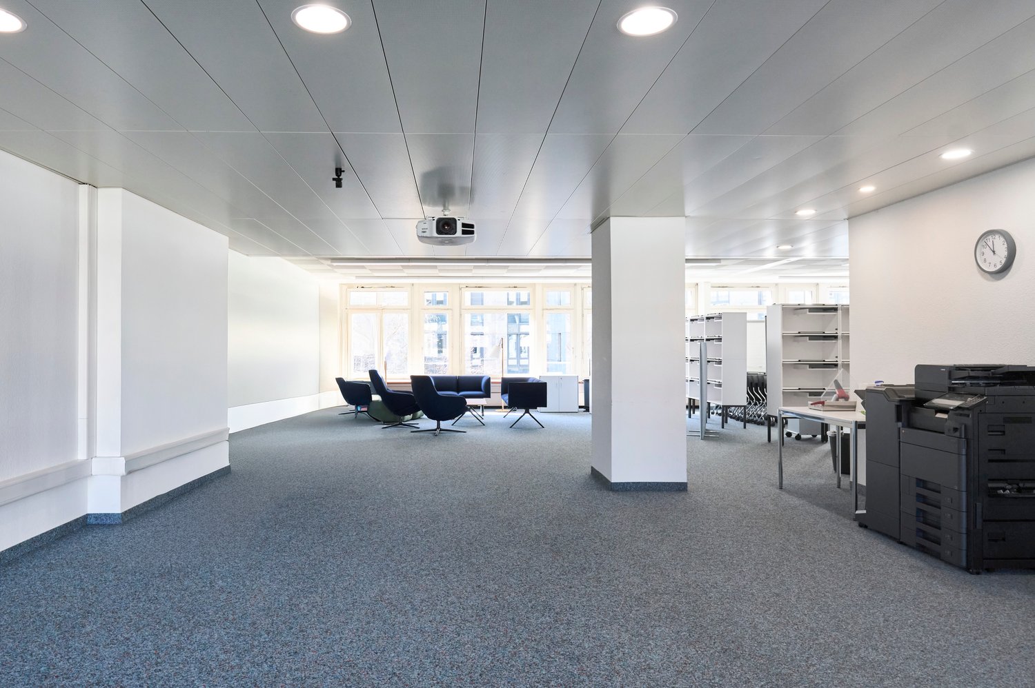 825m² ufficio