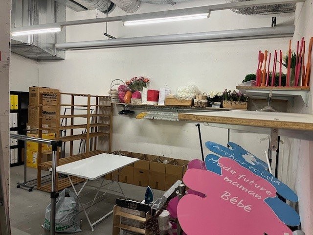 35m² storage room
