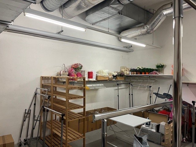 35m² storage room