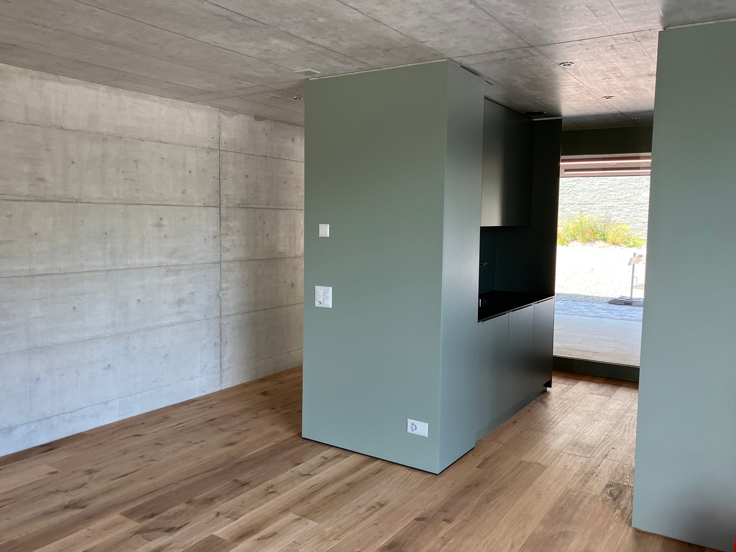 48m² office