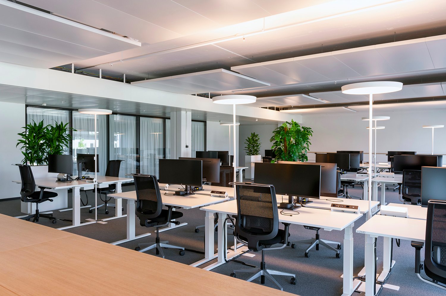 2160m² office