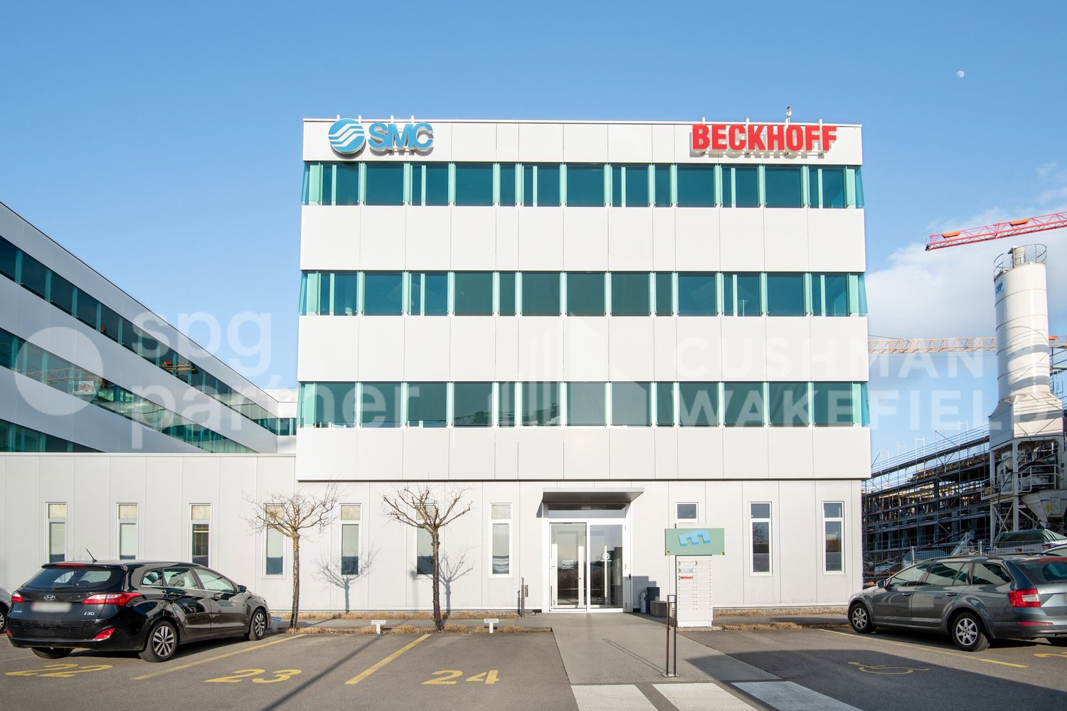 500m² office
