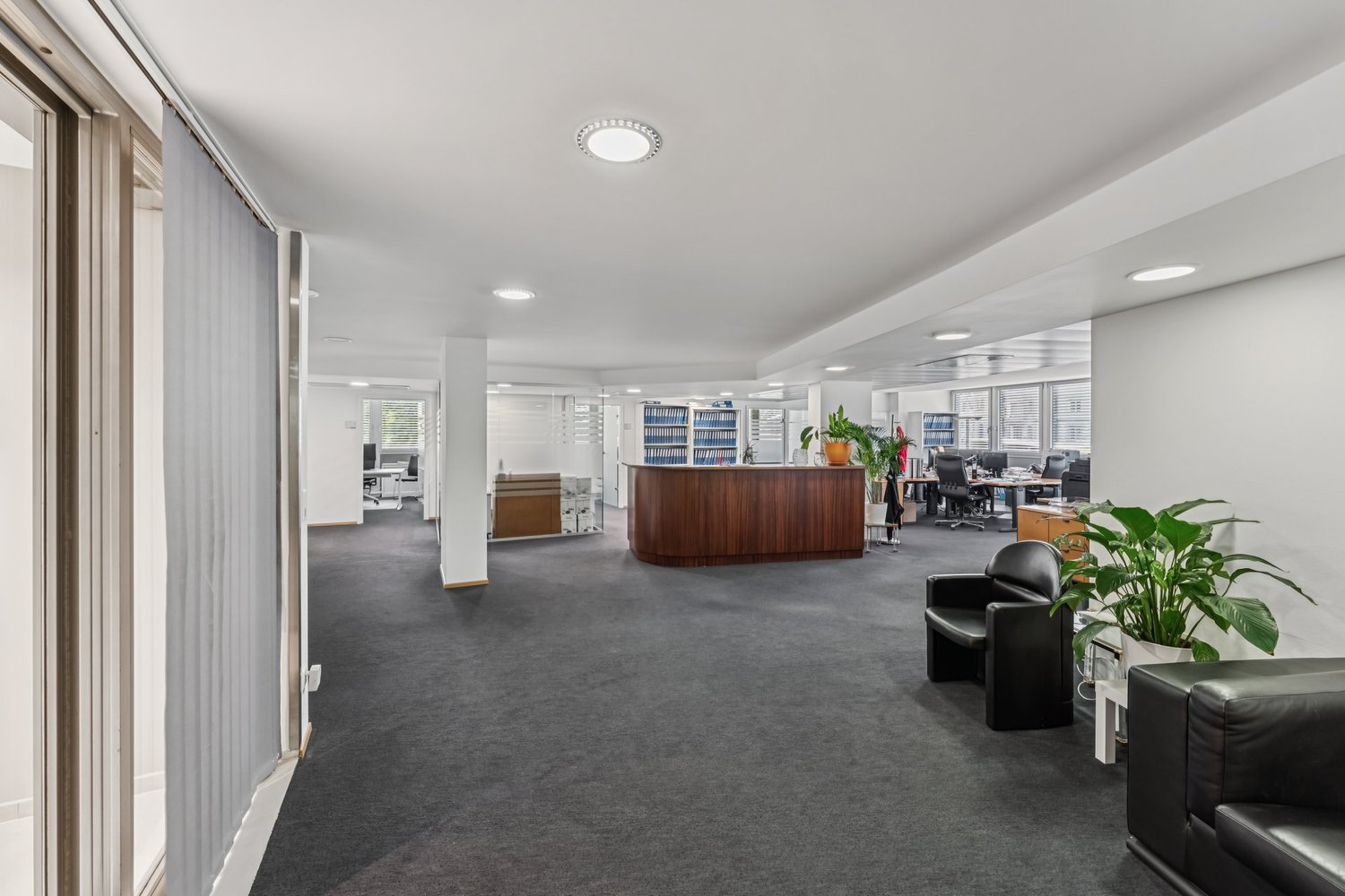 326m² Büro