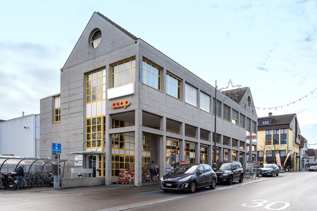 125m² office
