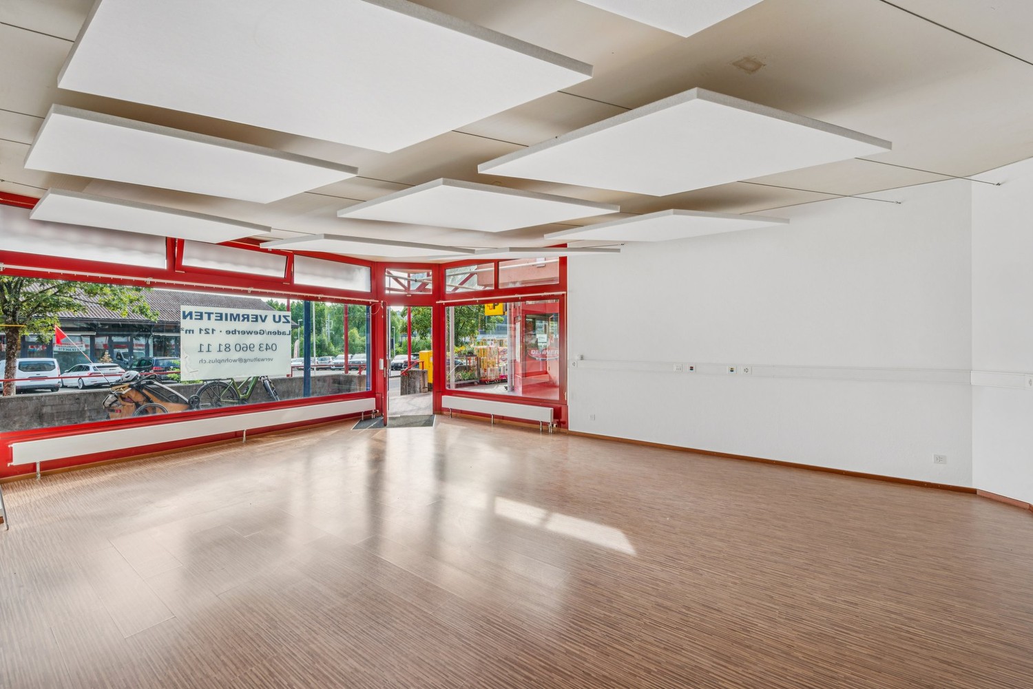 negozio di 121m²