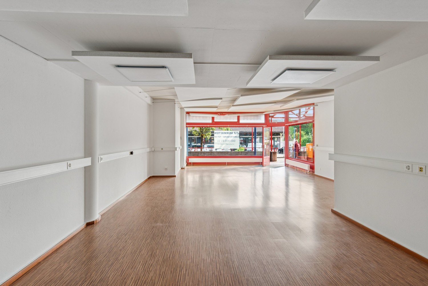 negozio di 121m²