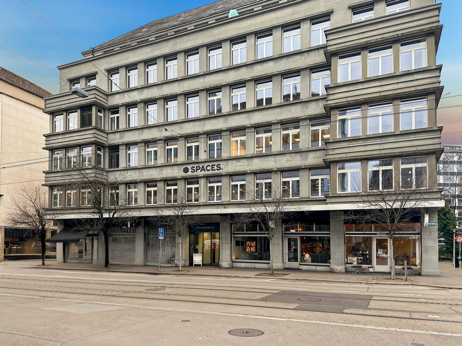 50m² office