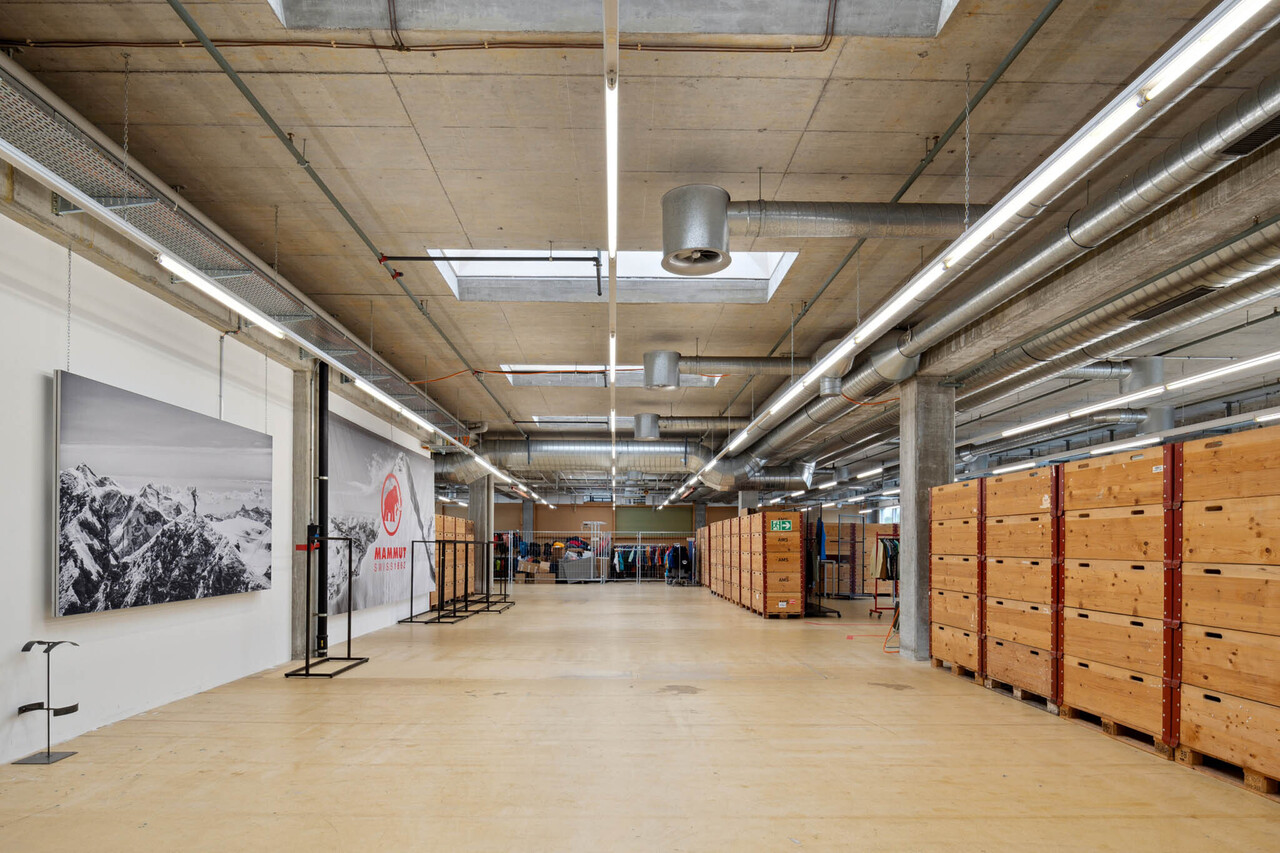 1260m² commerciale