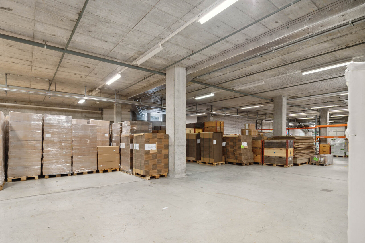 1260m² commerciale