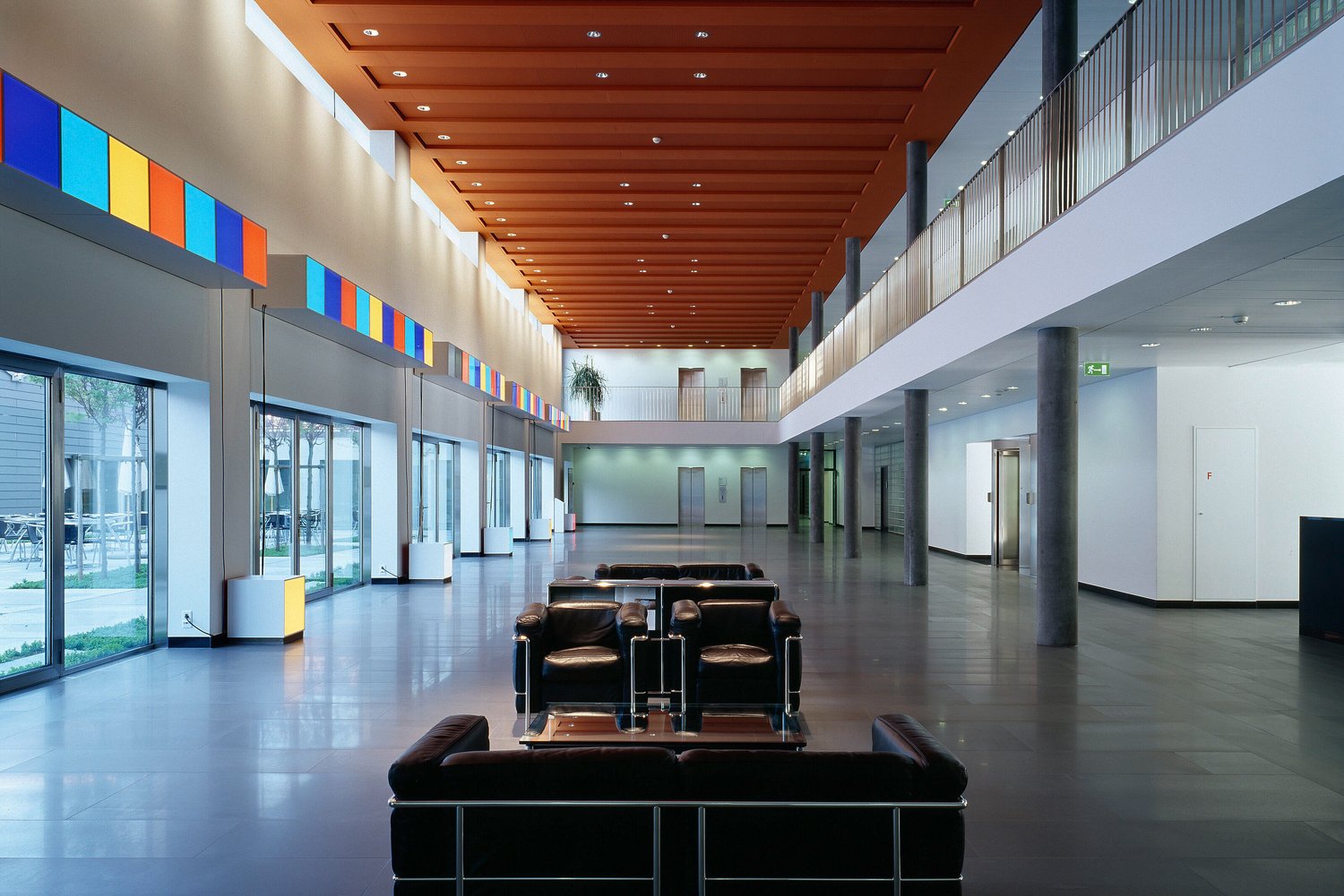 13000m² office