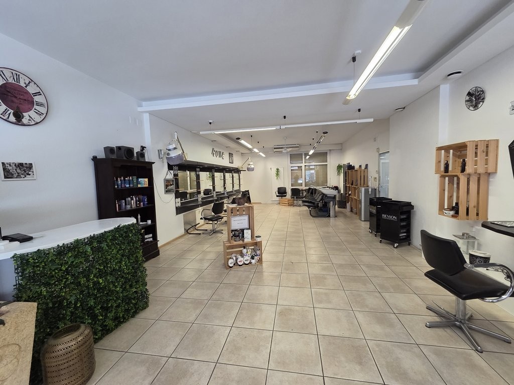 75m² commerciale