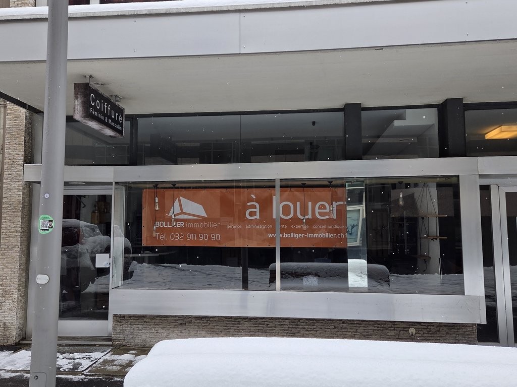 75m² commerciale