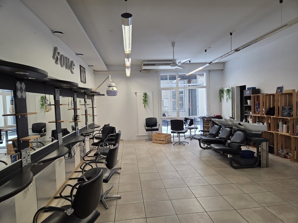 75m² commerciale