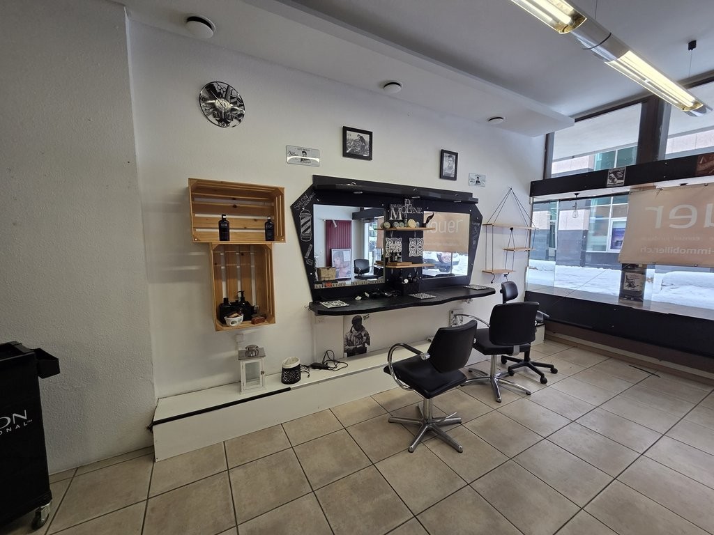 75m² commerciale