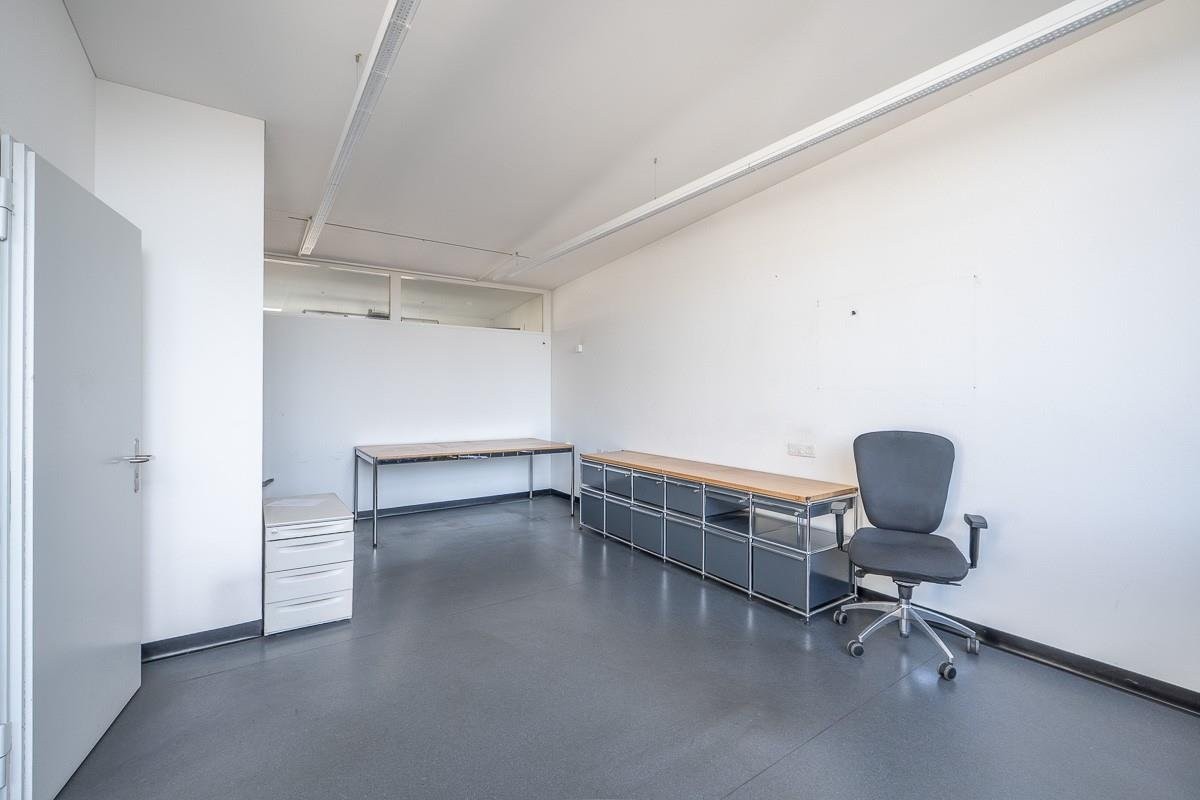 340m² commercial