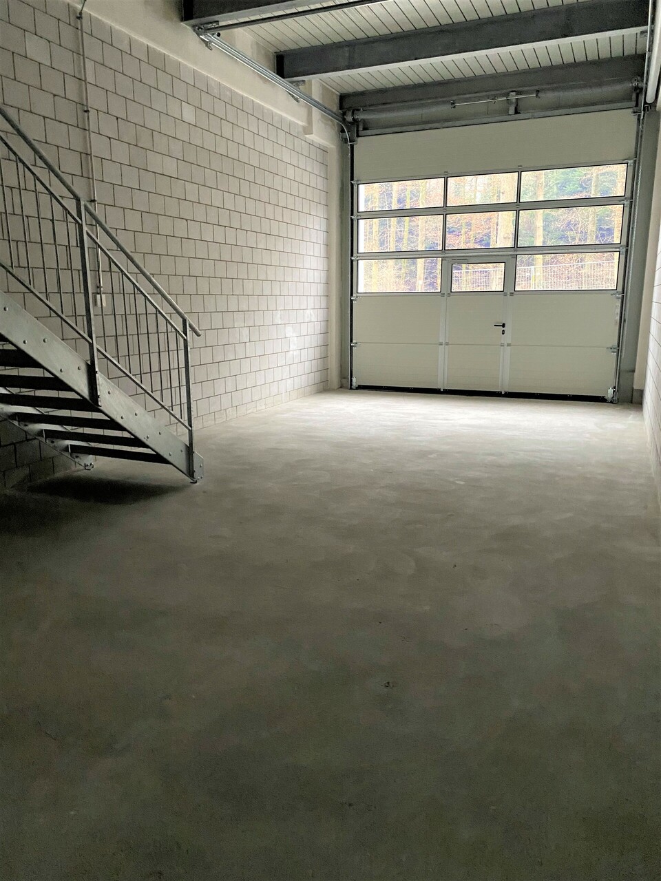 107m² commercial