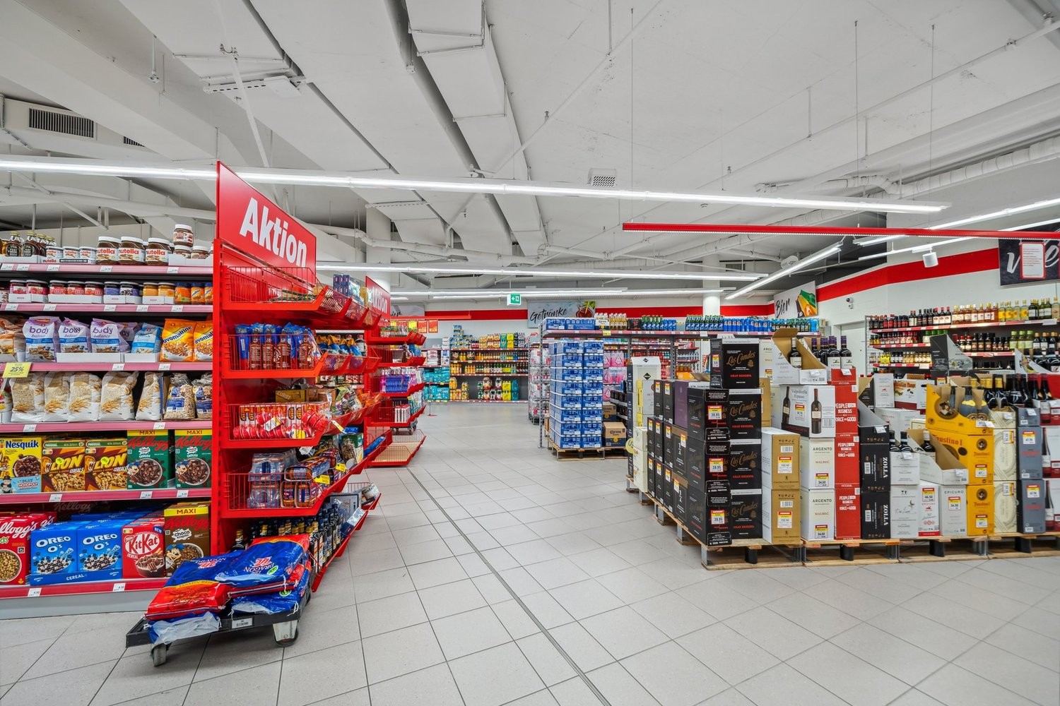 510m² shop