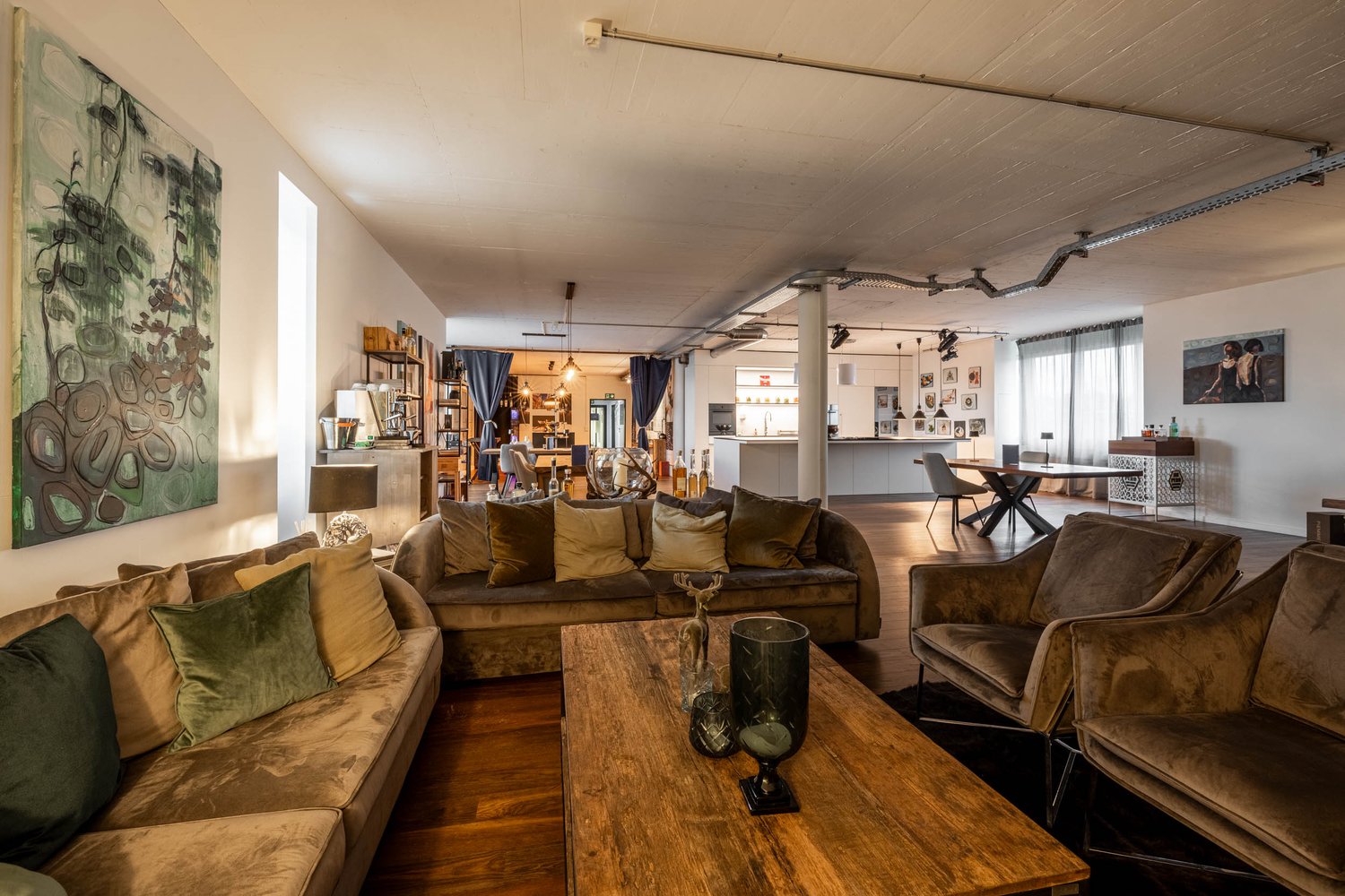 300m² commercial