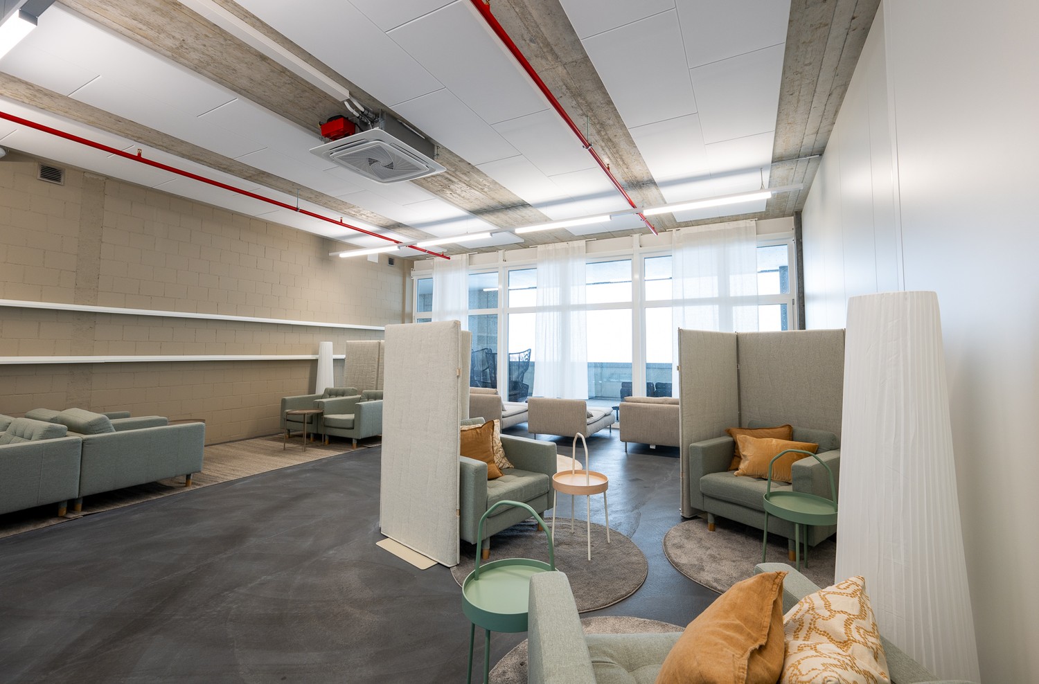 177m² office