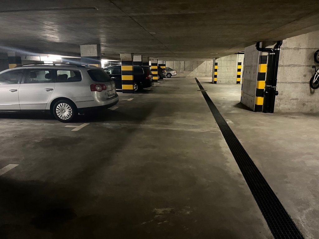 Posto auto interrato
