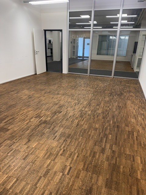 21-381m² commerciale