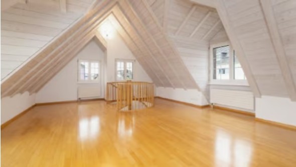 Casa di 7.5 locali a Oberrieden, ideale per vivere e lavorare, disponibile immediatamente