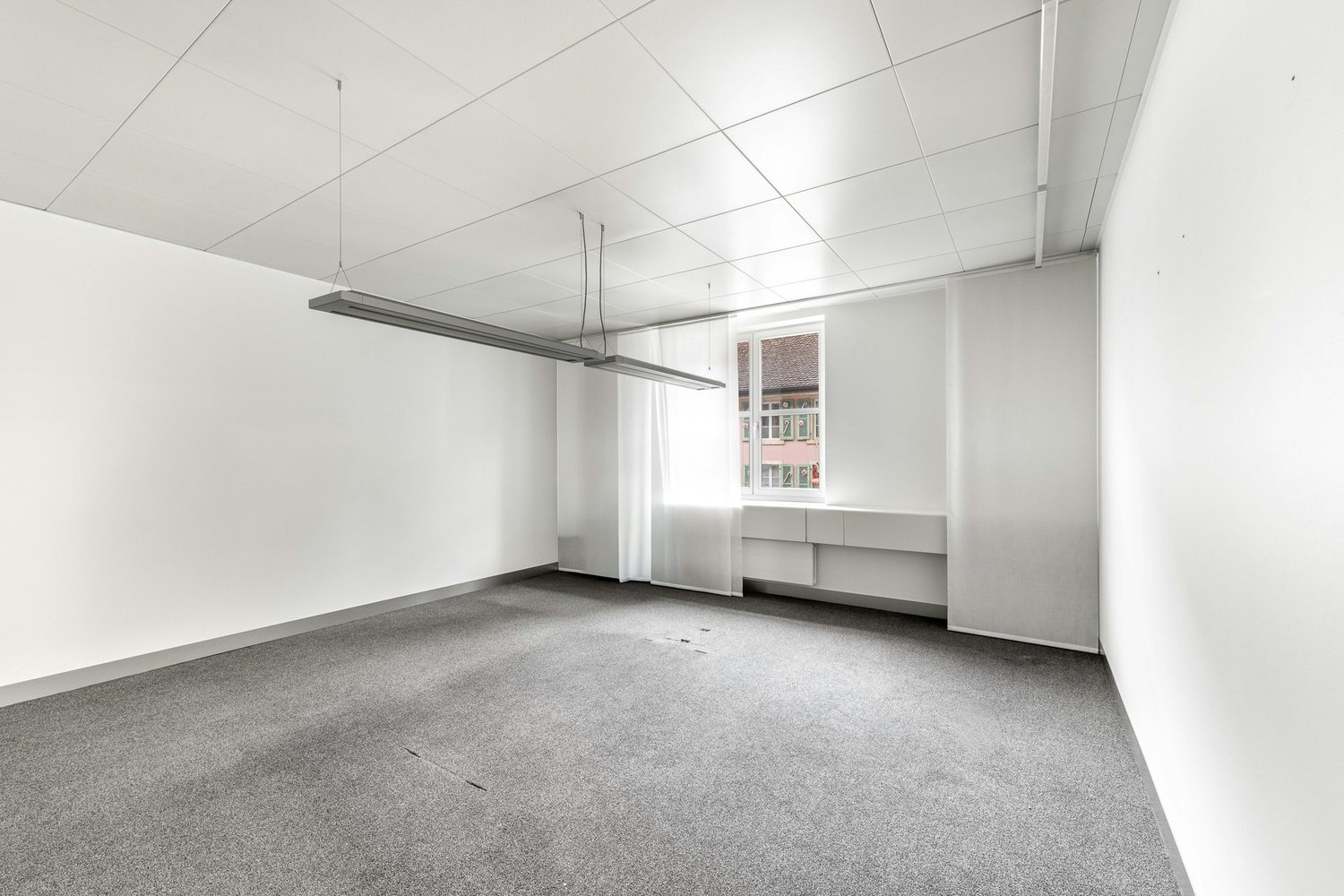 264m² office
