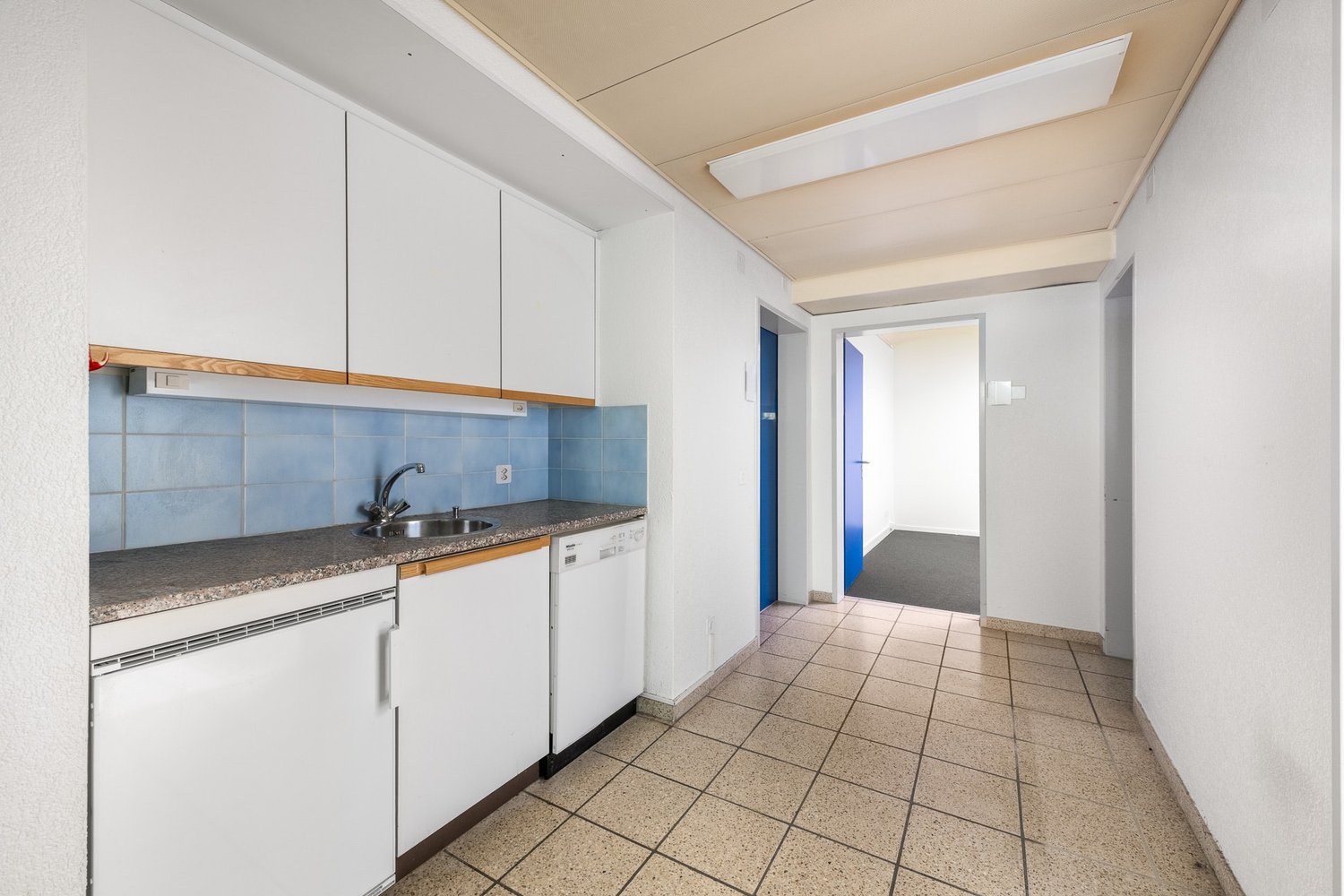 264m² office