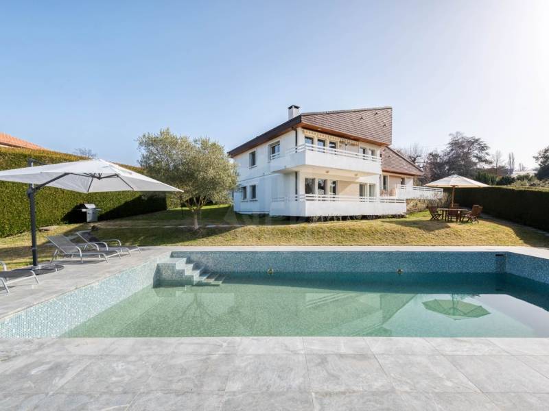 Casa singola di 10 locali