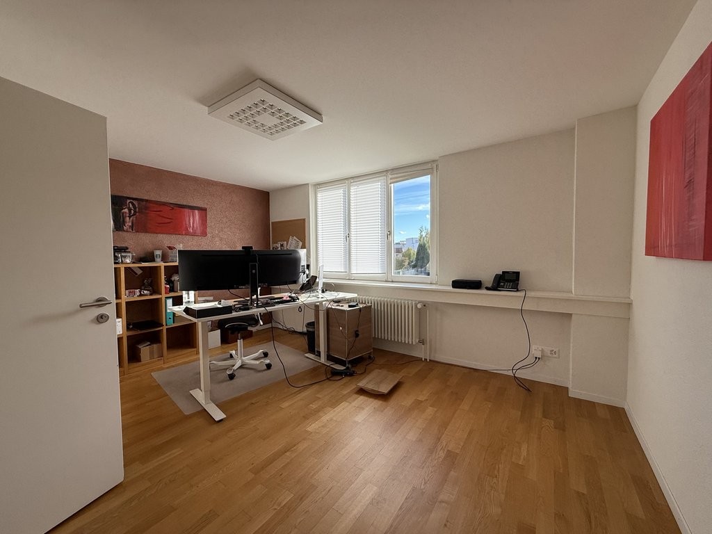 119m² commercial