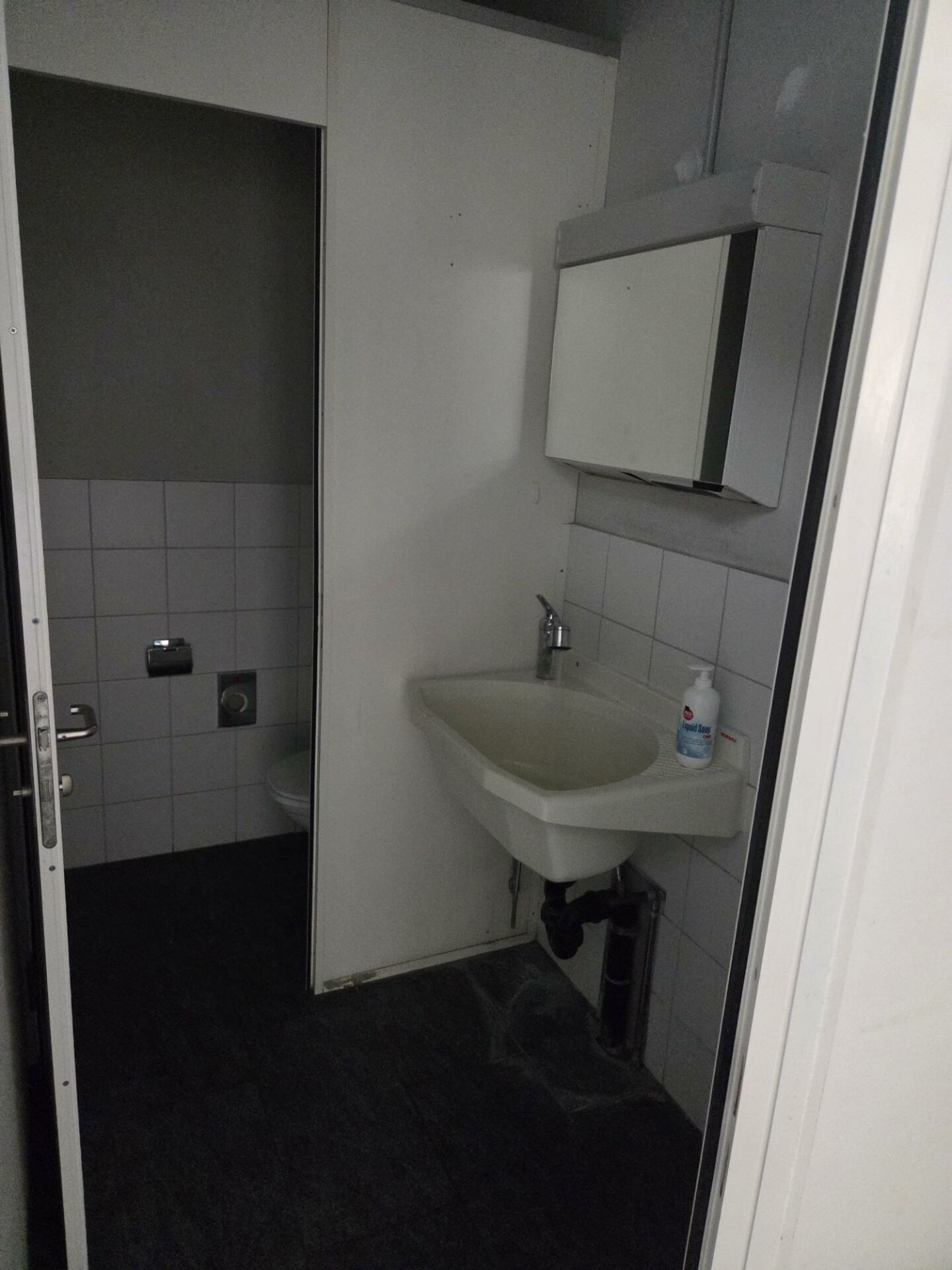 68m² hairdresser