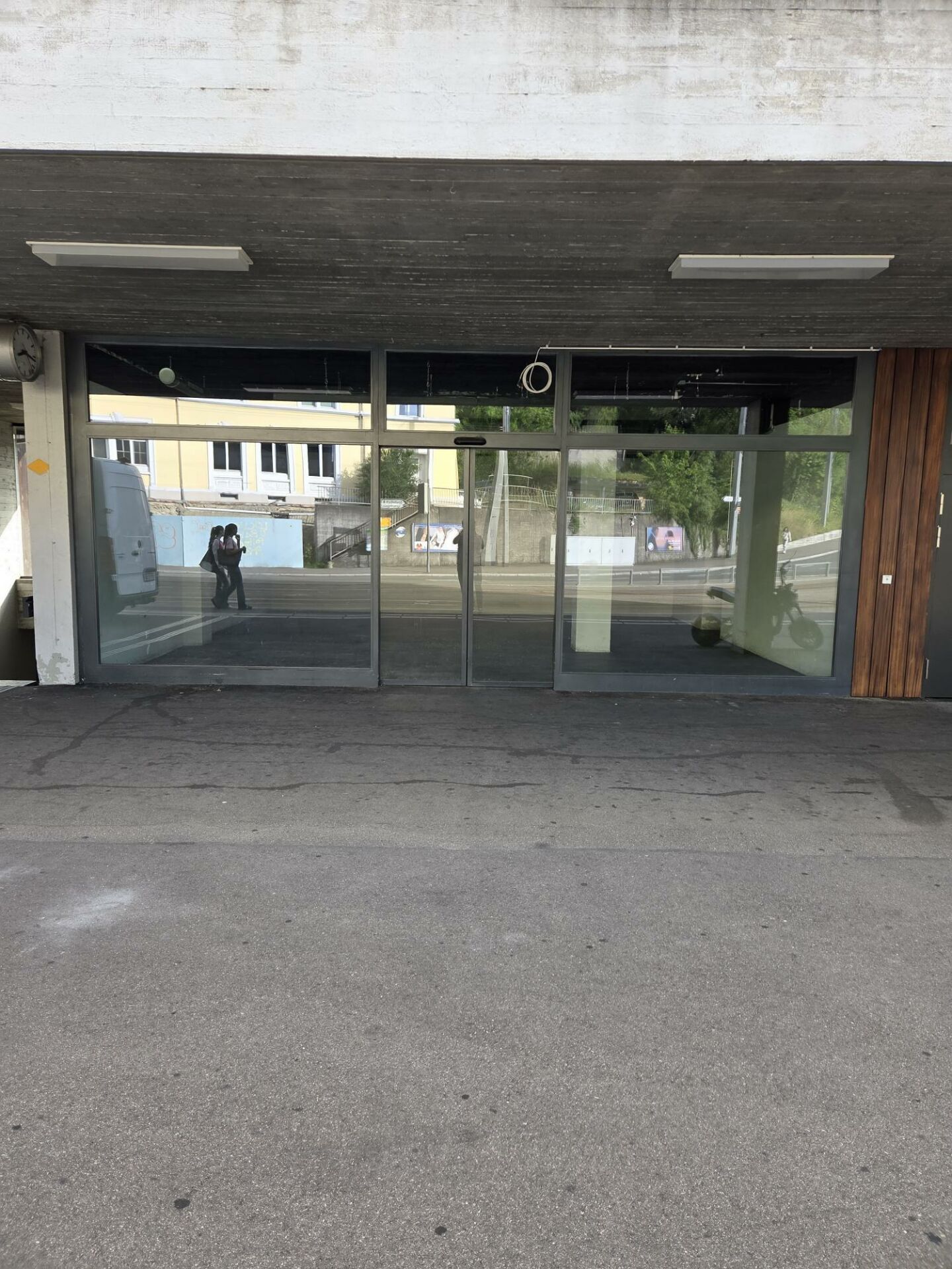 68m² hairdresser