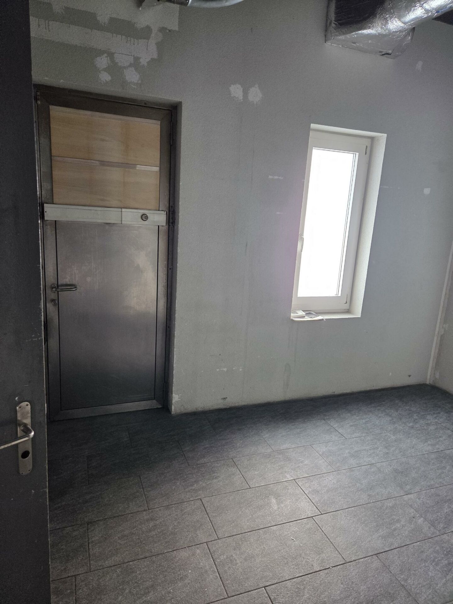 68m² hairdresser