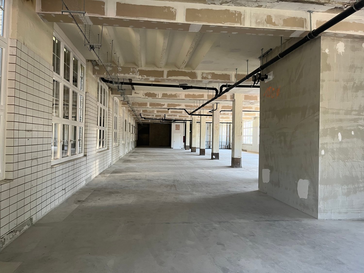 650m² commercial