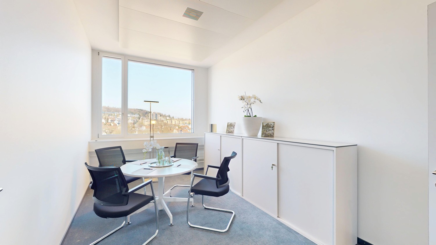 269m² office