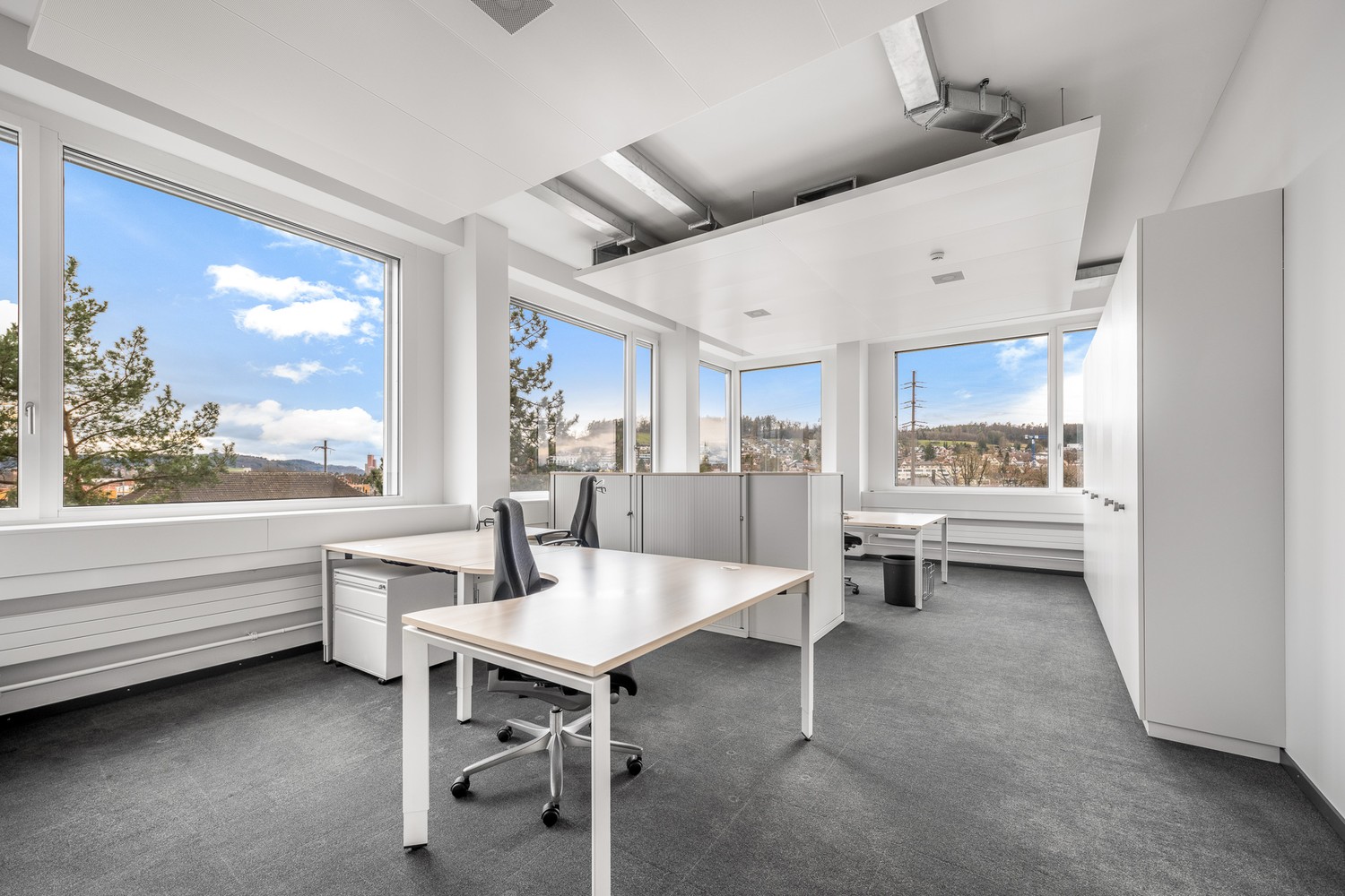 269m² office
